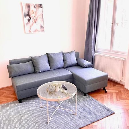 Brand New Spacious & Stylish Aptmt In City-Centre Vienna Esterno foto