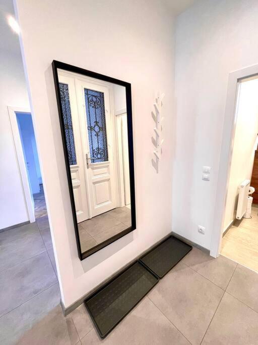 Brand New Spacious & Stylish Aptmt In City-Centre Vienna Esterno foto